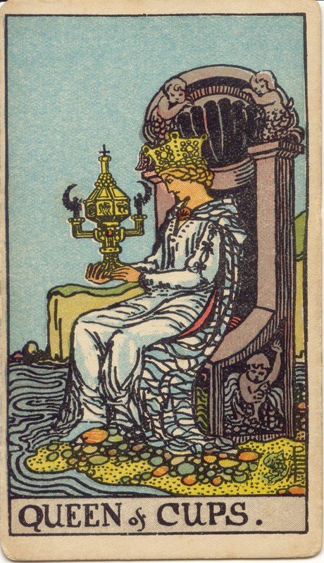Королева Кубки — карта Таро Райдер-Уэйт